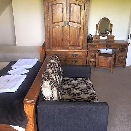 The Curragh Bed and breakfast 3*