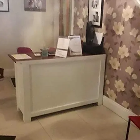 The Curragh فندق مبيت وإفطار نيوبريدج